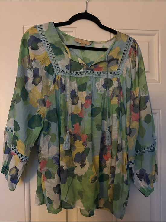Hope & Harlow Tops - Hope & Harlow Patterned colorful peasant blouse XL